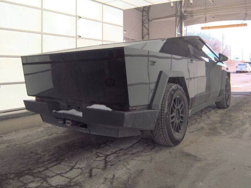 2024 Tesla Cybertruck Willowbrook IL