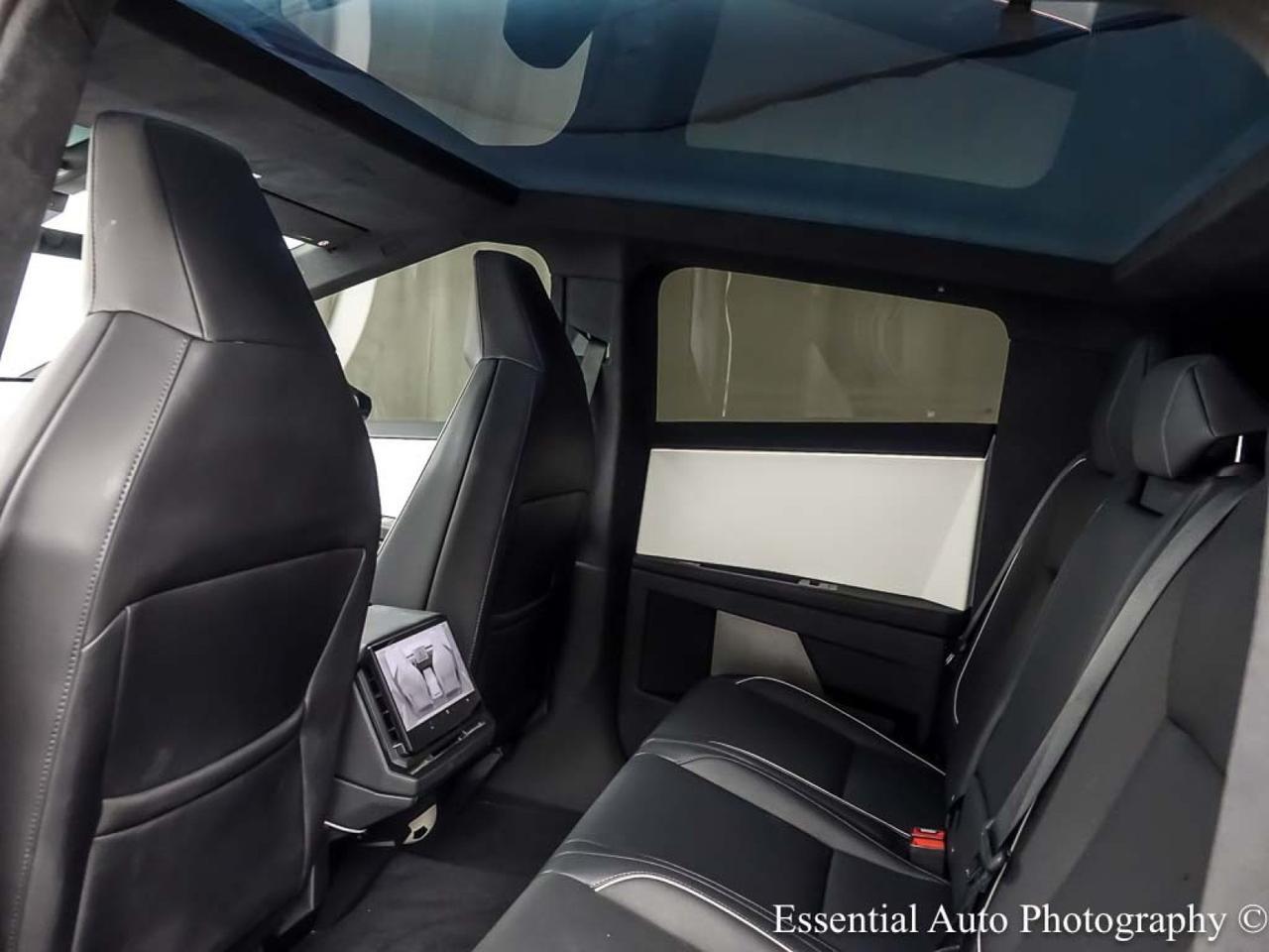 2024 Tesla Cybertruck Willowbrook IL