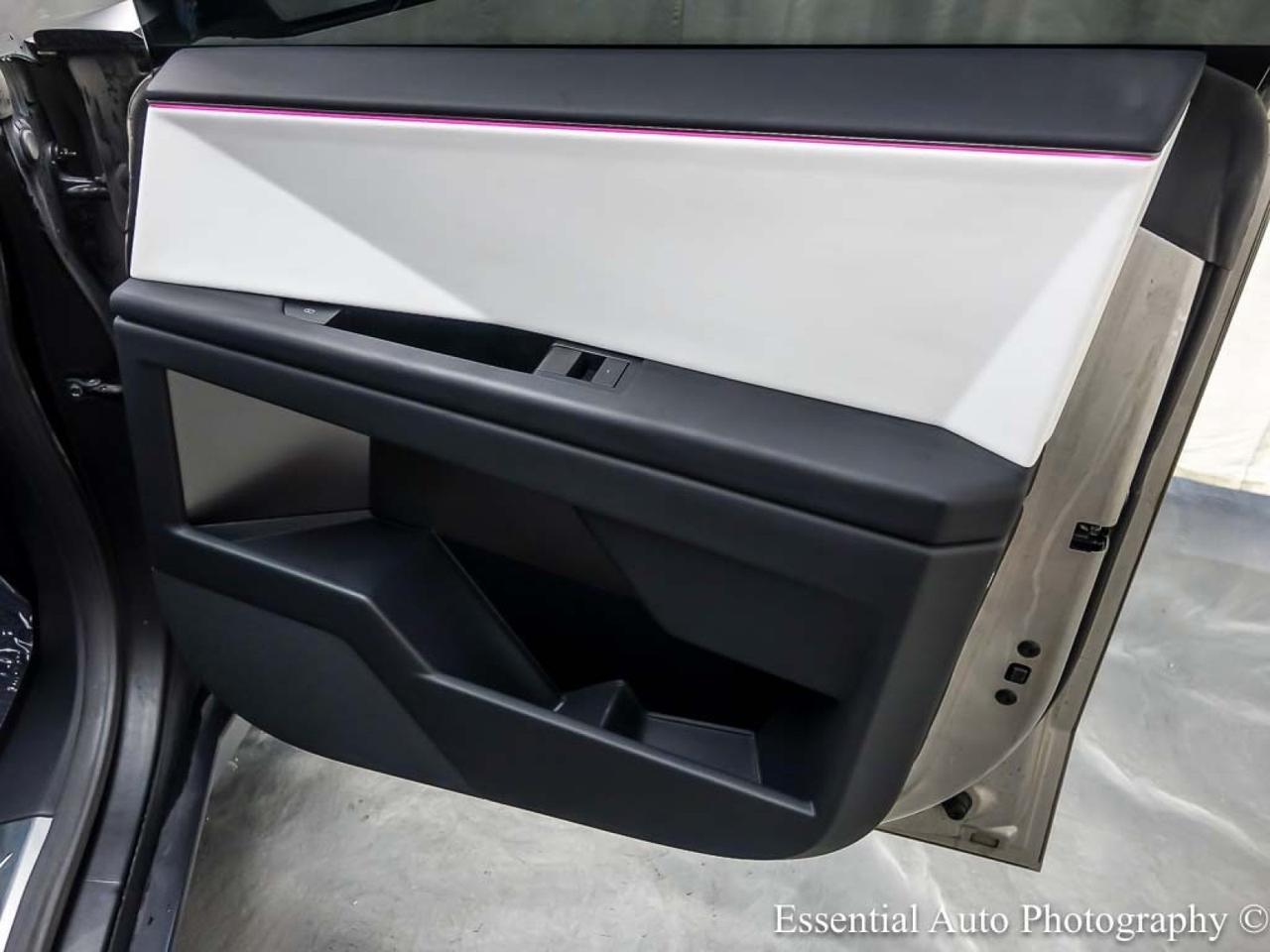 2024 Tesla Cybertruck Willowbrook IL