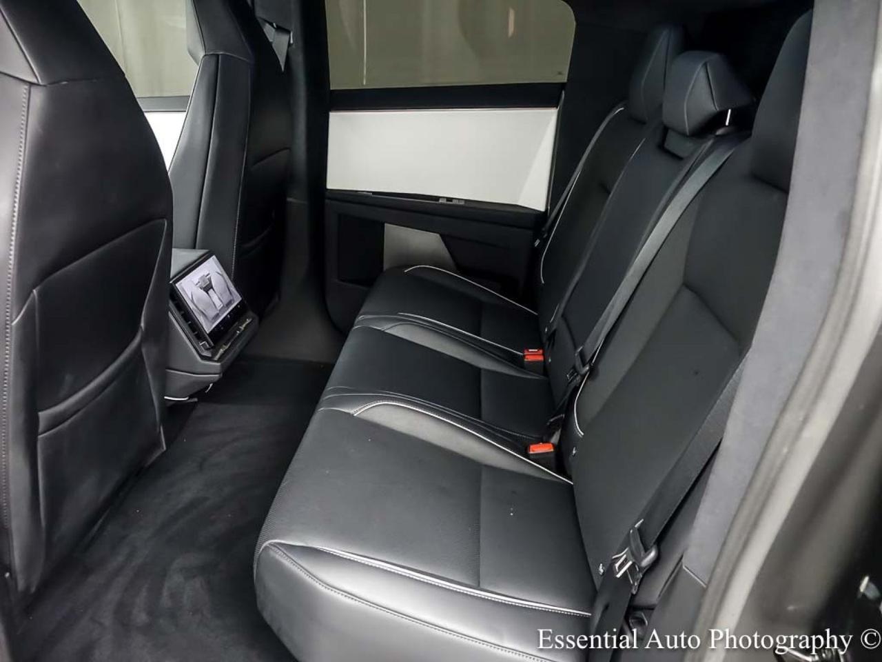 2024 Tesla Cybertruck Willowbrook IL