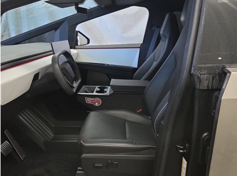 2024 Tesla Cybertruck Willowbrook IL