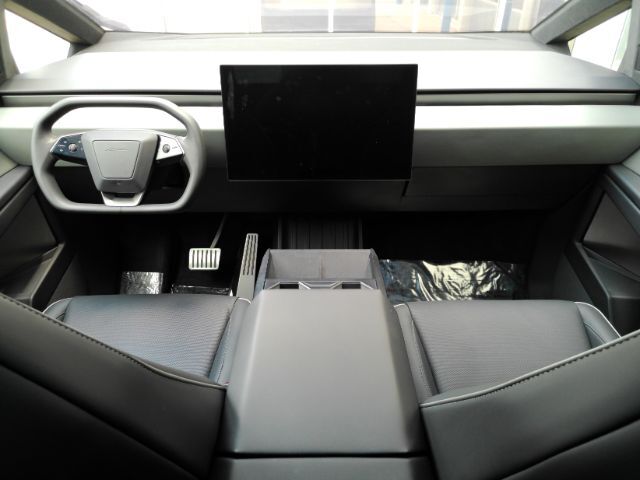 2024 Tesla Cybertruck All-Wheel Drive