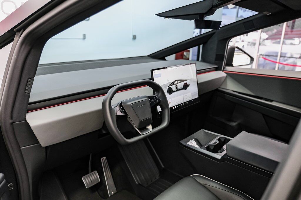 2024 Tesla Cybertruck Base