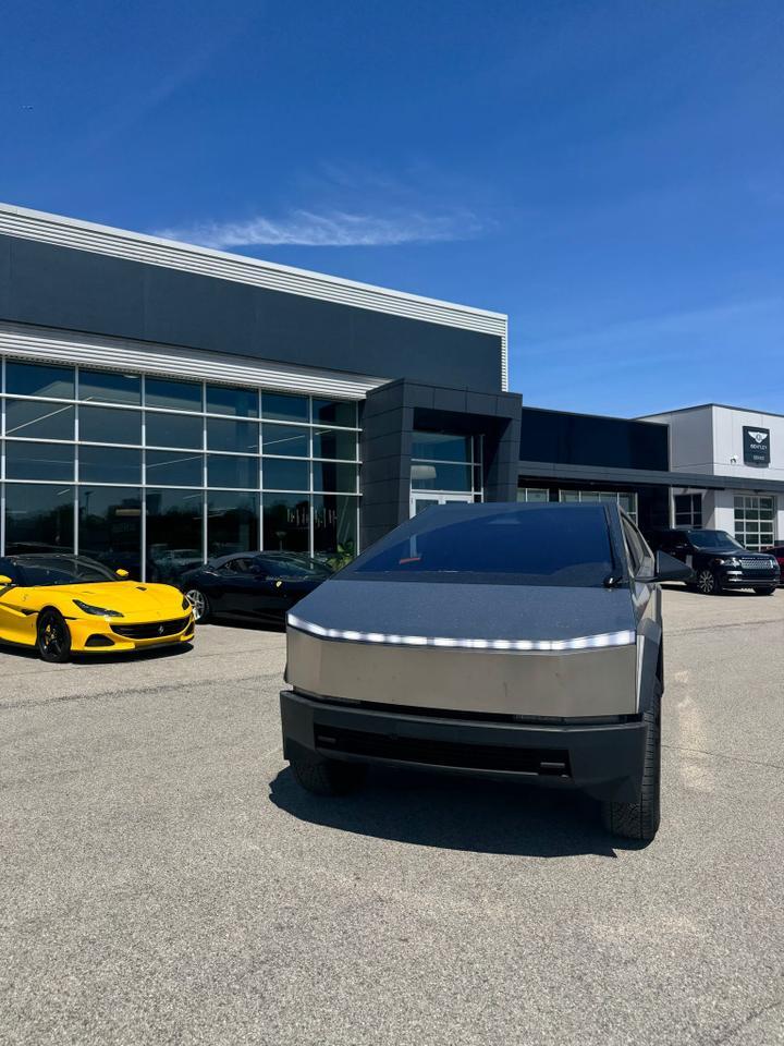 2024 Tesla Cybertruck Base