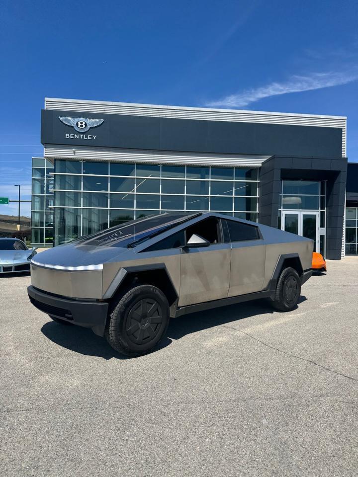 2024 Tesla Cybertruck Base