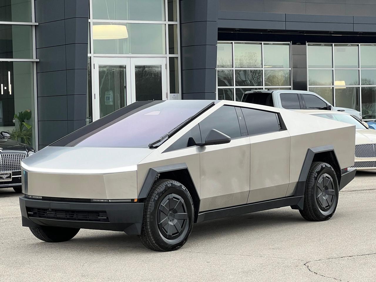 2024 Tesla Cybertruck Base