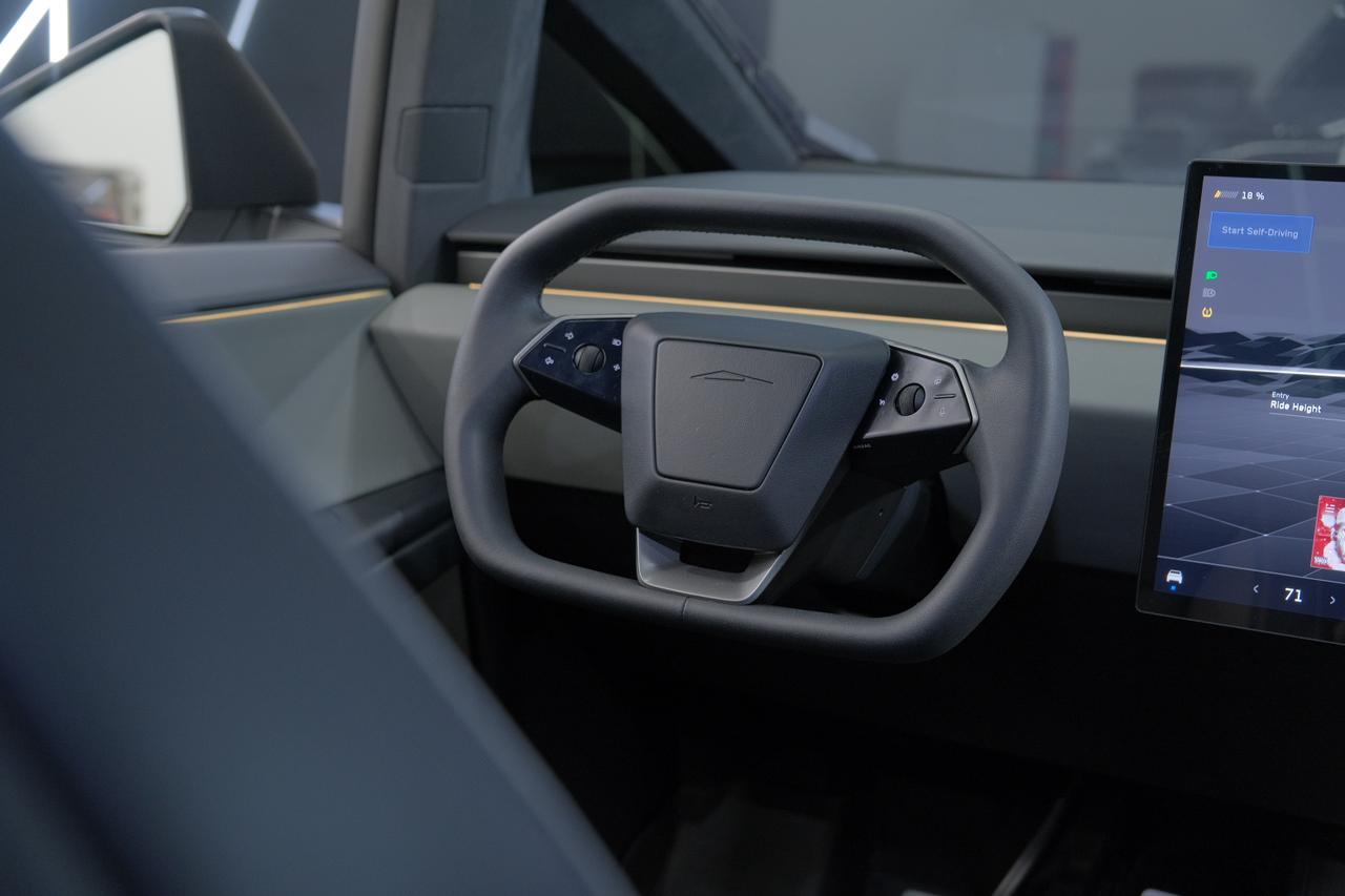 2024 Tesla Cybertruck Base Miami FL