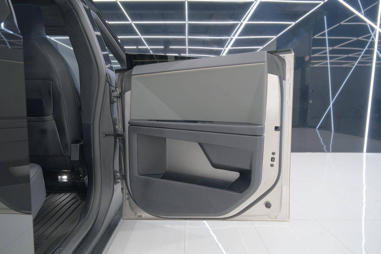 2024 Tesla Cybertruck Base Miami FL