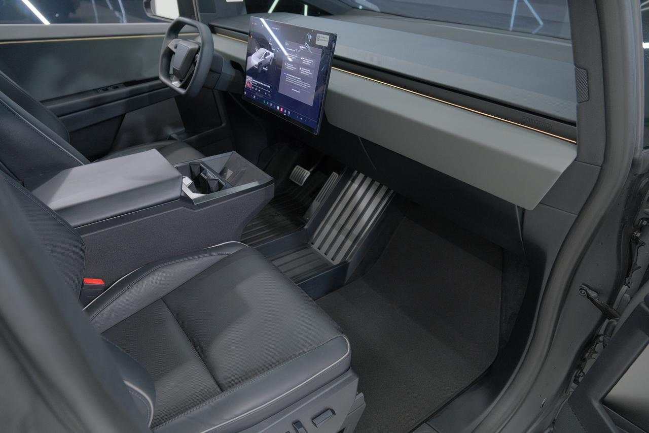 2024 Tesla Cybertruck Base Miami FL