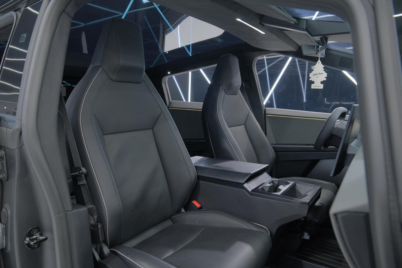 2024 Tesla Cybertruck Base Miami FL