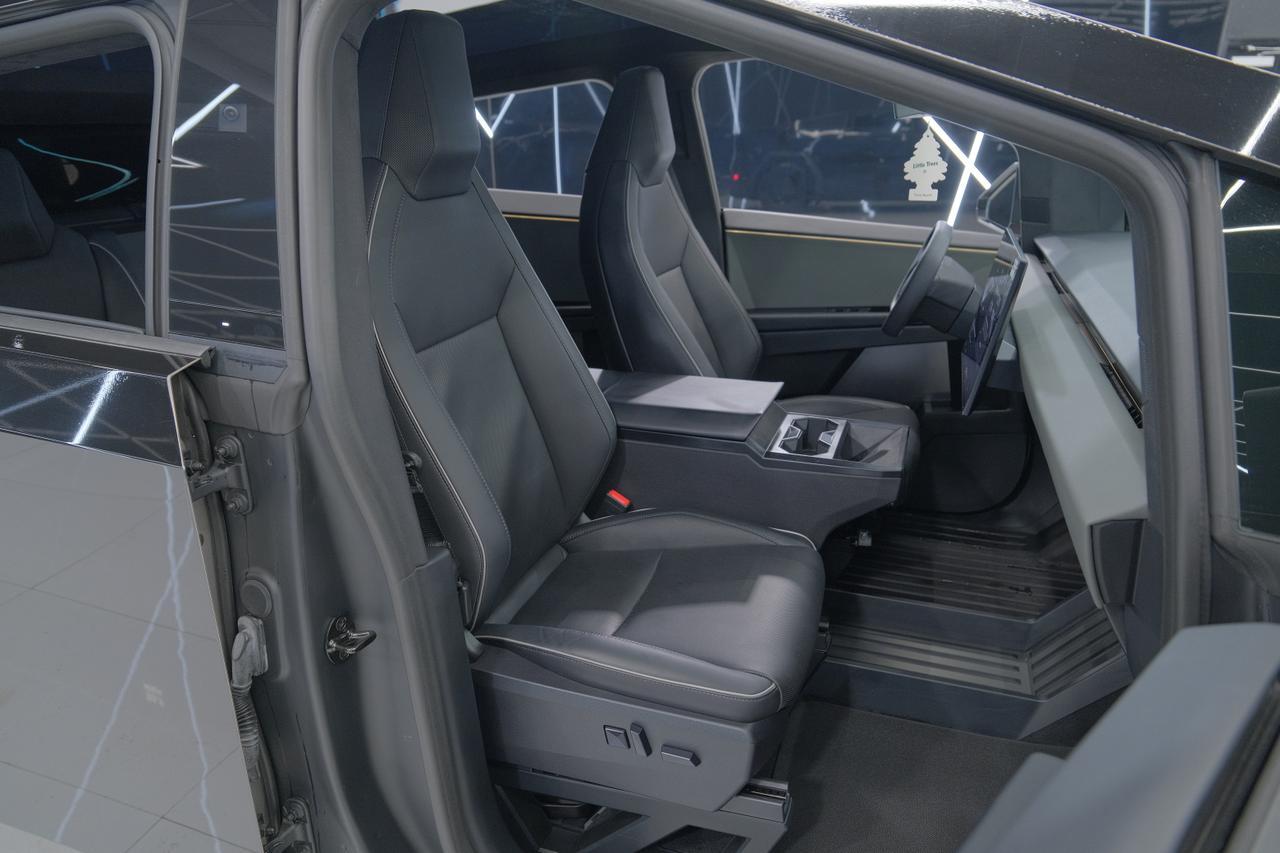 2024 Tesla Cybertruck Base Miami FL