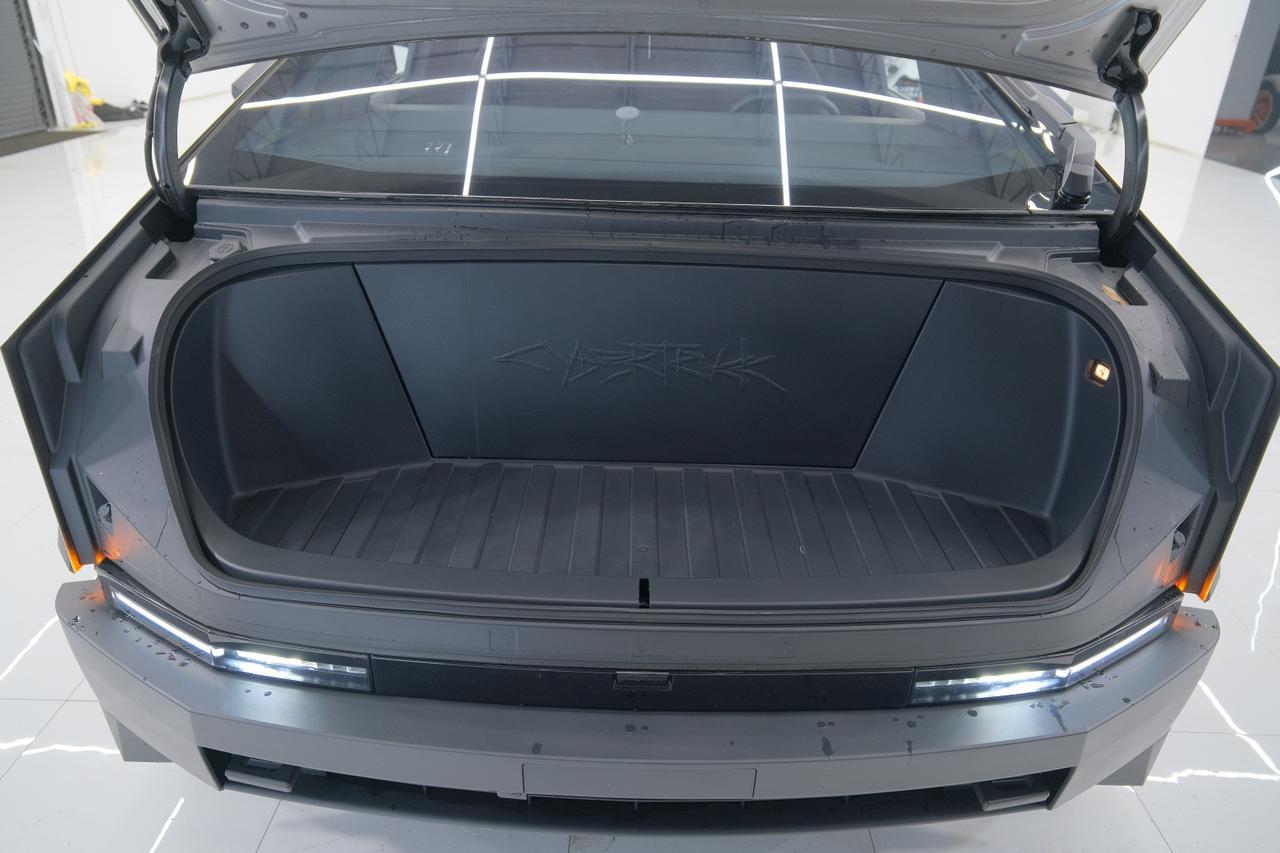 2024 Tesla Cybertruck Base Miami FL