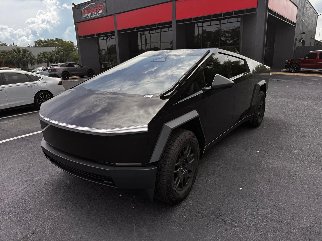 2024 Tesla Cybertruck Base
