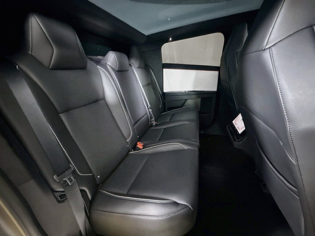 2024 Tesla Cybertruck Base Willowbrook IL