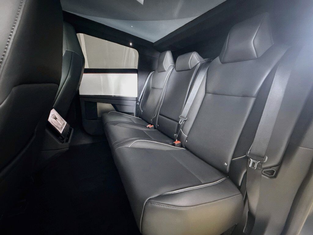 2024 Tesla Cybertruck Base Willowbrook IL