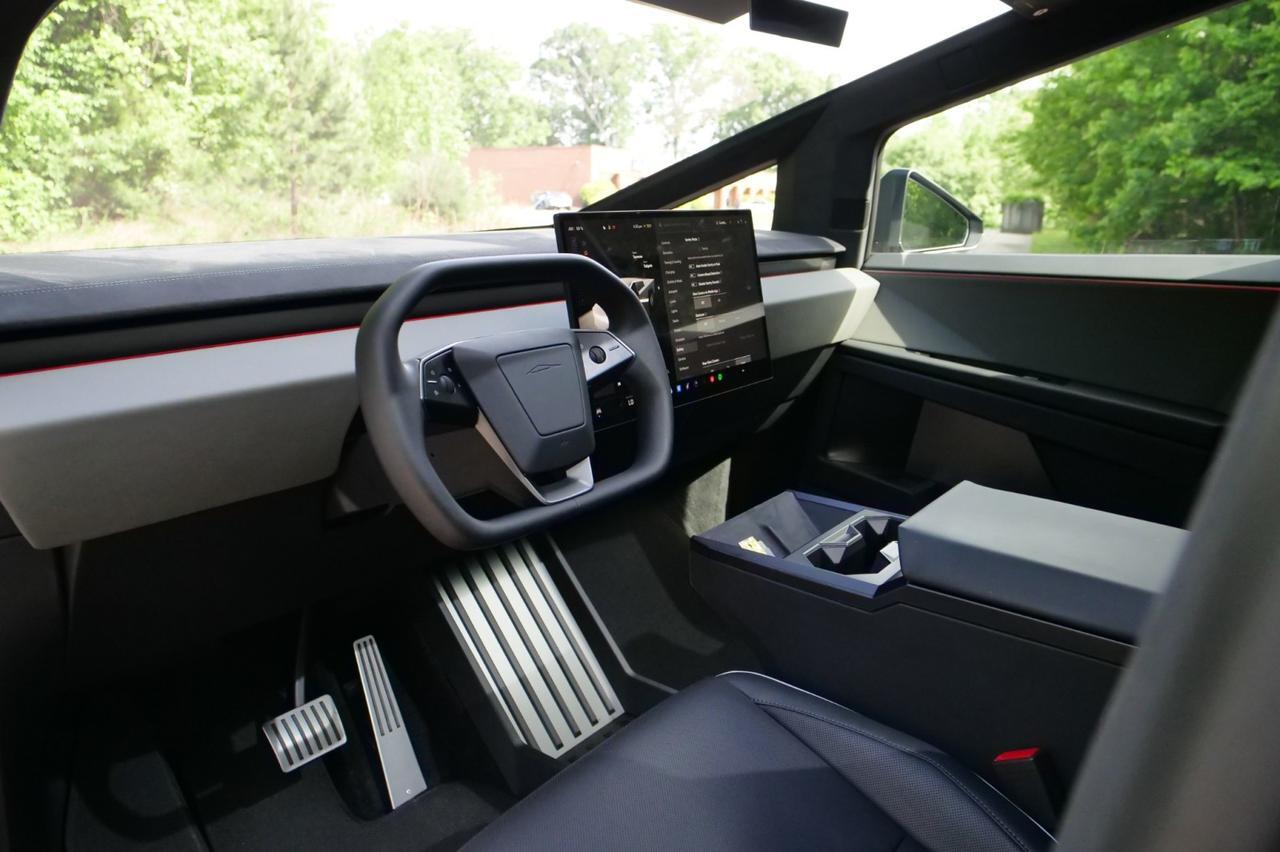 2024 Tesla Cybertruck Cyberbeast / AWD / FSD Included / Cooled Seats! Lincolnton NC