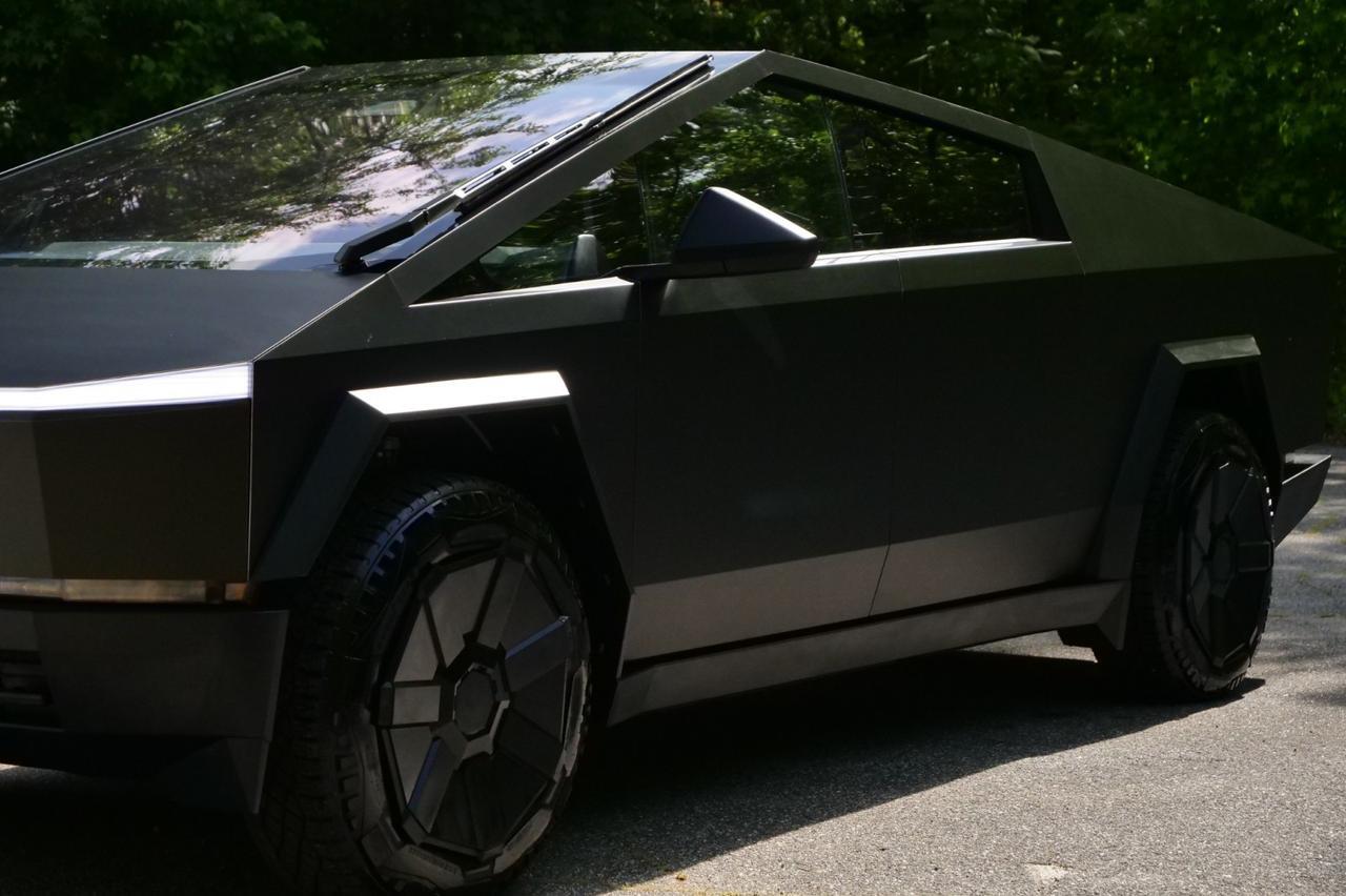 2024 Tesla Cybertruck Cyberbeast / AWD / FSD Included / Cooled Seats! Lincolnton NC