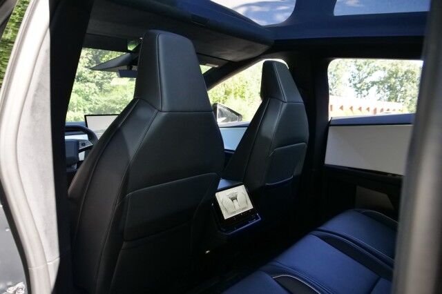 2024 Tesla Cybertruck Cyberbeast AWD / Foundation Series / FSD PKG! High Point NC