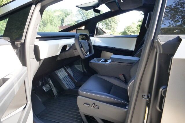 2024 Tesla Cybertruck Cyberbeast AWD / Foundation Series / FSD PKG! High Point NC