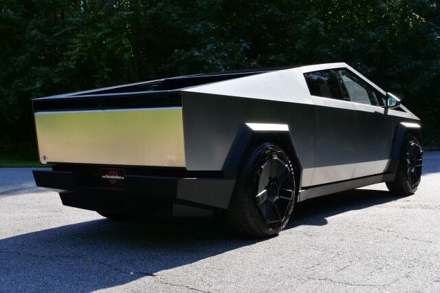 2024 Tesla Cybertruck Cyberbeast AWD / Foundation Series / FSD PKG! High Point NC