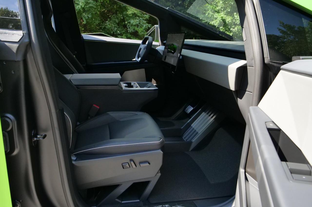 2024 Tesla Cybertruck Cyberbeast / AWD / Full Self Driving / Launch Mode! Lincolnton NC