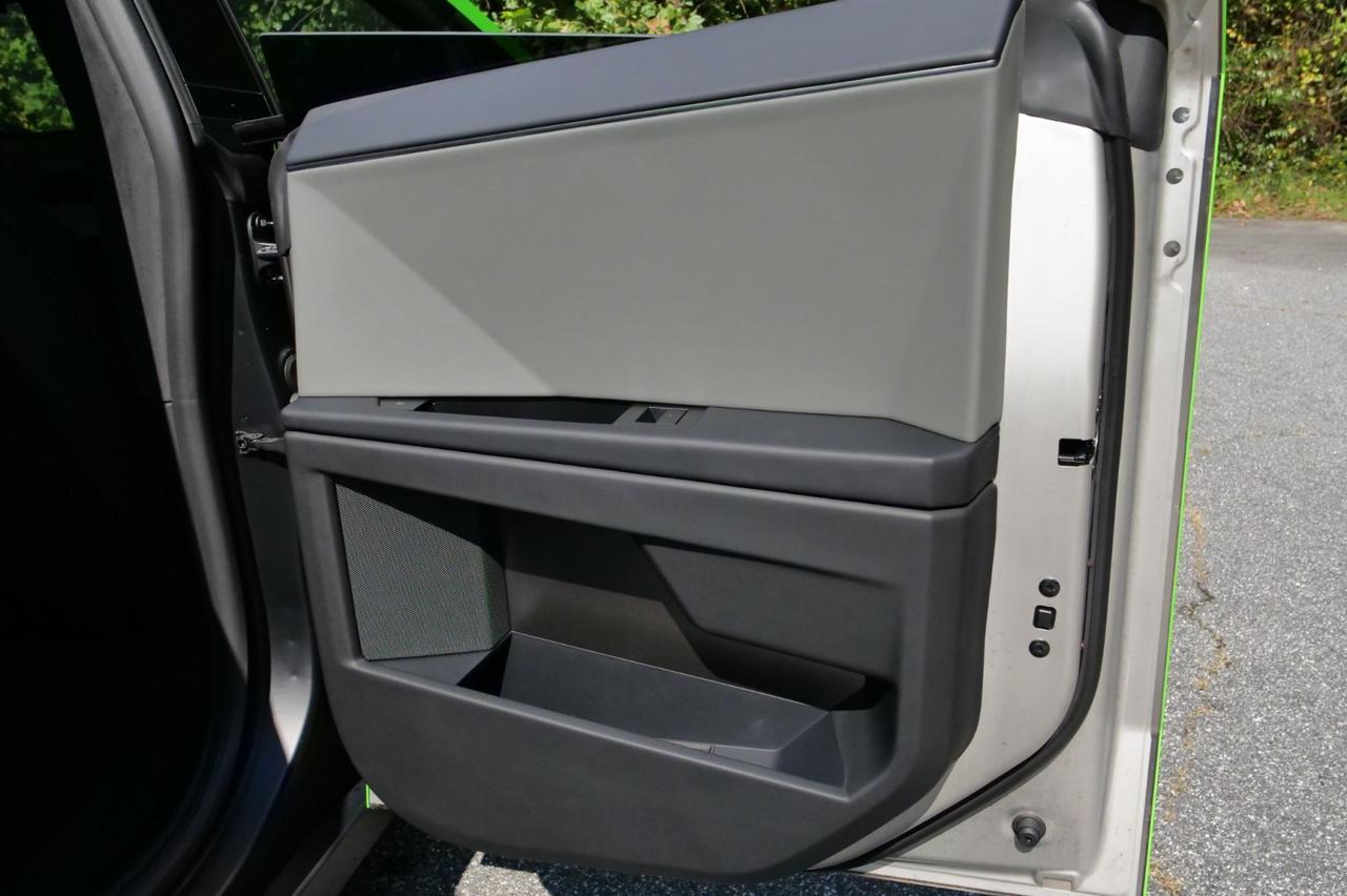 2024 Tesla Cybertruck Cyberbeast / AWD / Full Self Driving / Launch Mode! Lincolnton NC
