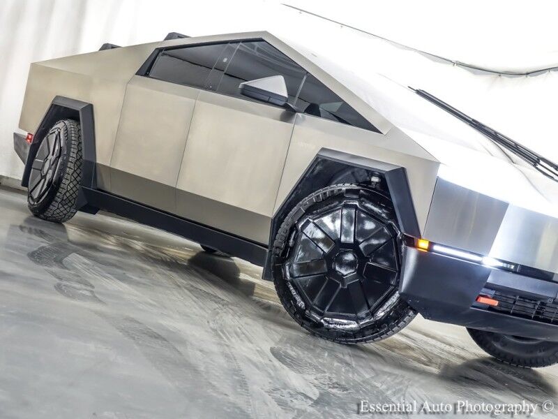 2024 Tesla Cybertruck Cyberbeast FOUNDATION SERIES Willowbrook IL