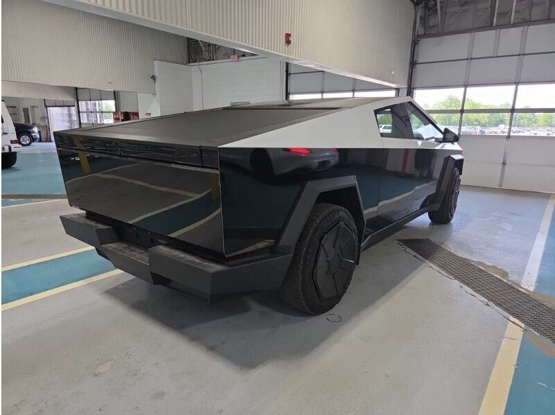2024 Tesla Cybertruck Cyberbeast Willowbrook IL