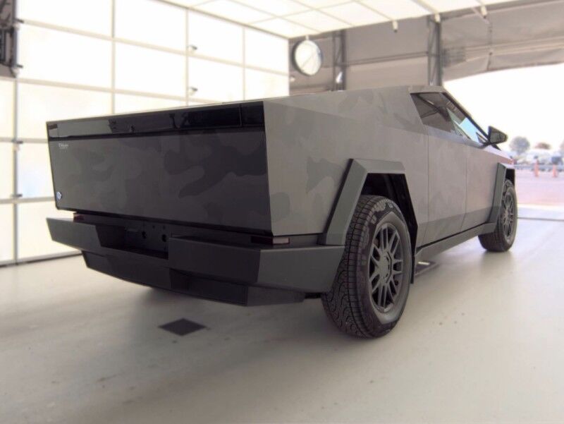 2024 Tesla Cybertruck Cyberbeast