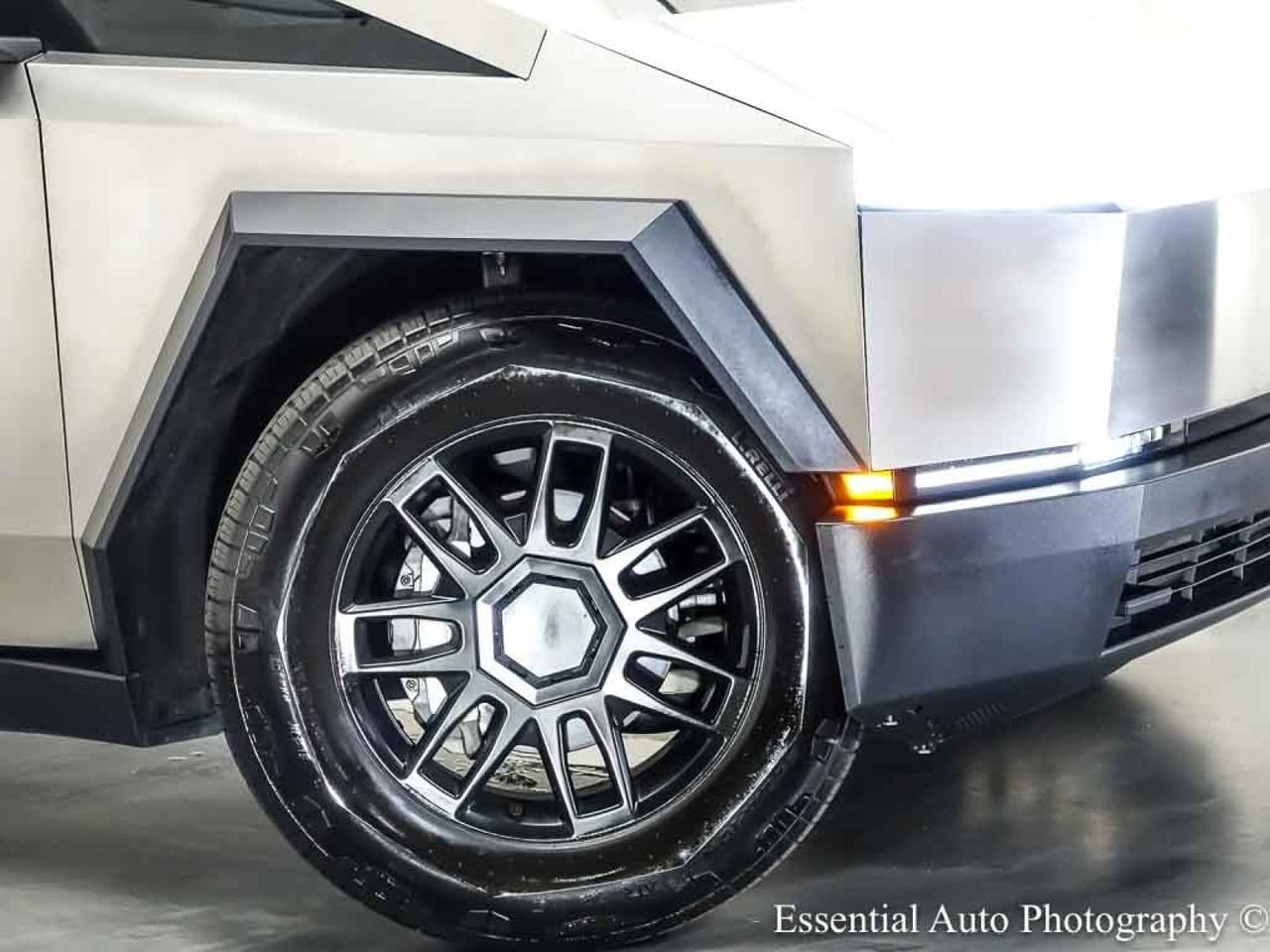 2024 Tesla Cybertruck Cyberbeast