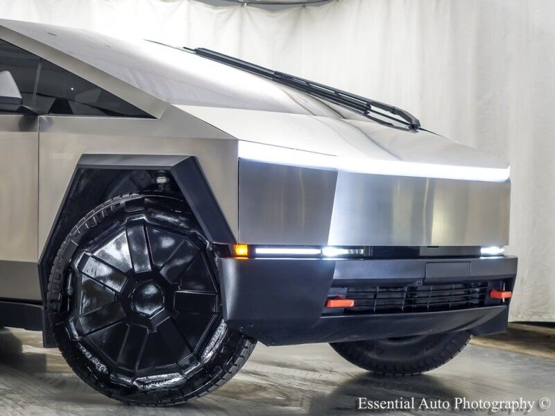 2024 Tesla Cybertruck Cyberbeast