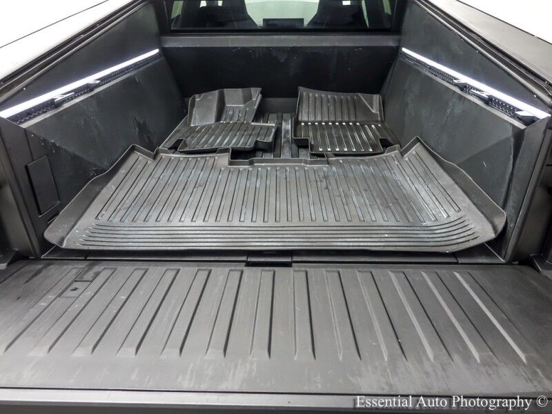 2024 Tesla Cybertruck FOUNDATION SERIES Willowbrook IL