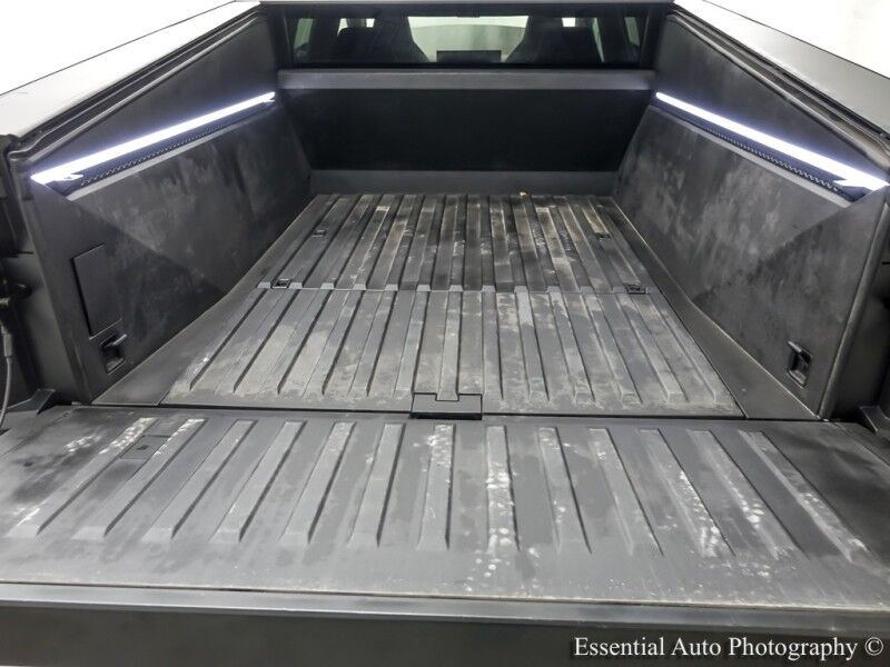 2024 Tesla Cybertruck FOUNDATION SERIES Willowbrook IL