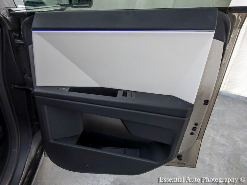 2024 Tesla Cybertruck FOUNDATION SERIES Willowbrook IL