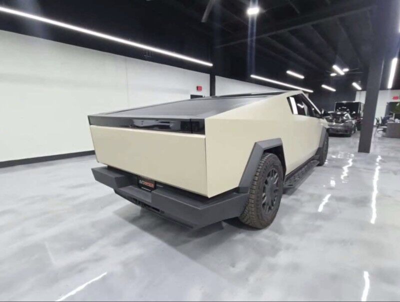 2024 Tesla Cybertruck FOUNDATION SERIES Willowbrook IL