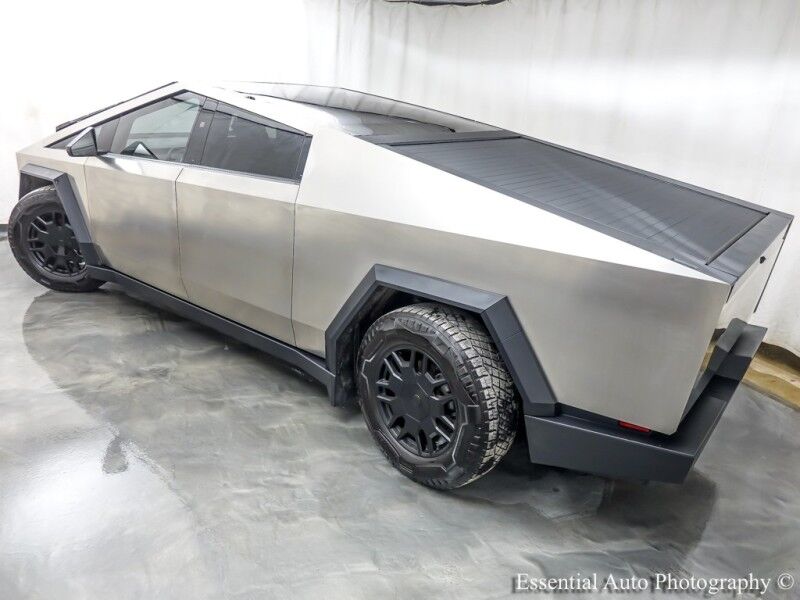 2024 Tesla Cybertruck FOUNDATION SERIES Willowbrook IL