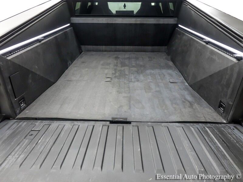 2024 Tesla Cybertruck FOUNDATION SERIES Willowbrook IL