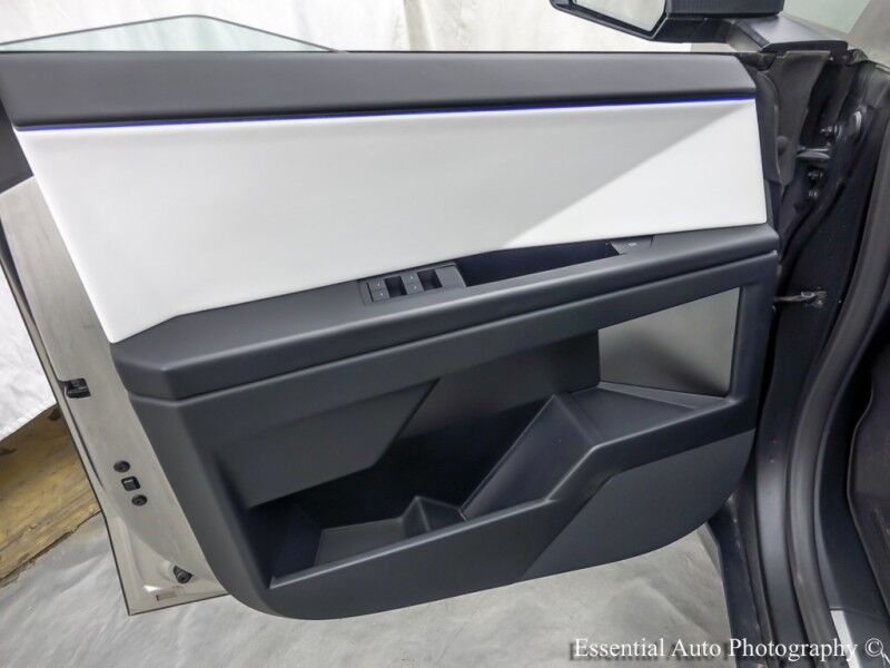 2024 Tesla Cybertruck FOUNDATION SERIES Willowbrook IL