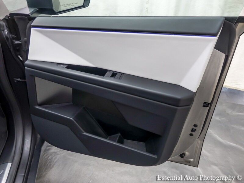 2024 Tesla Cybertruck FOUNDATION SERIES Willowbrook IL