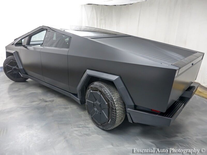 2024 Tesla Cybertruck FOUNDATION SERIES Willowbrook IL