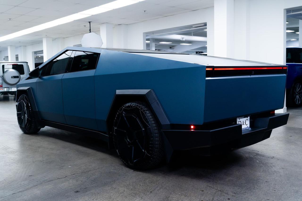 2024 Tesla Cybertruck Foundation Series 1 Owner Vented Seats Portland OR