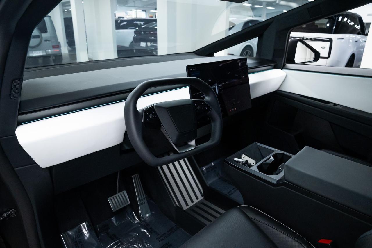 2024 Tesla Cybertruck Foundation Series 1 Owner Vented Seats Portland OR