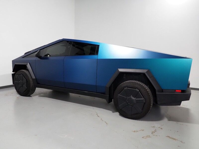 2024 Tesla Cybertruck Foundation Series AWD *FULL SELF-DRIVING ENABLED, AUTOPILOT, NAVIGATION, SAFETY ALERTS, ADAPTIVE CRUISE, SURROUND VIEW CAMERAS, PANORAMA GLASS ROOF, CLIMATE SEATS, HEATED STEERING, 20 INCH WHEELS, WIRELESS CHARGING Round Rock TX