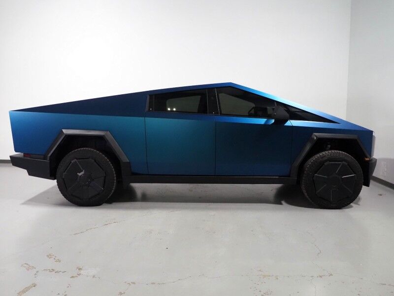 2024 Tesla Cybertruck Foundation Series AWD *FULL SELF-DRIVING ENABLED, AUTOPILOT, NAVIGATION, SAFETY ALERTS, ADAPTIVE CRUISE, SURROUND VIEW CAMERAS, PANORAMA GLASS ROOF, CLIMATE SEATS, HEATED STEERING, 20 INCH WHEELS, WIRELESS CHARGING Round Rock TX