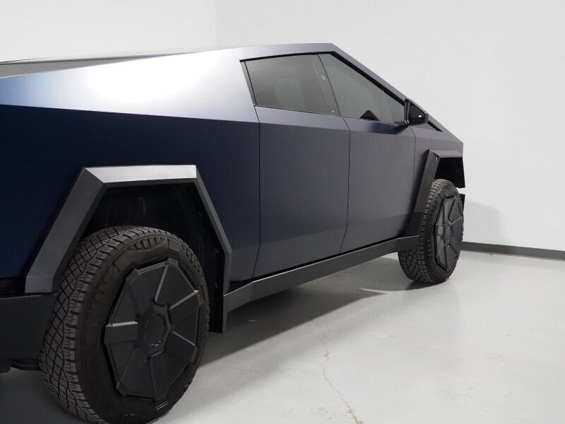 2024 Tesla Cybertruck Foundation Series AWD *FULL SELF-DRIVING ENABLED, AUTOPILOT, NAVIGATION, SAFETY ALERTS, ADAPTIVE CRUISE, SURROUND VIEW CAMERAS, PANORAMA GLASS ROOF, CLIMATE SEATS, HEATED STEERING, 20 INCH WHEELS, WIRELESS CHARGING Round Rock TX