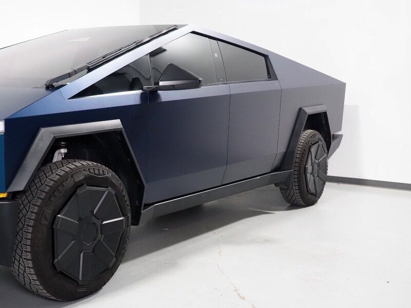 2024 Tesla Cybertruck Foundation Series AWD *FULL SELF-DRIVING ENABLED, AUTOPILOT, NAVIGATION, SAFETY ALERTS, ADAPTIVE CRUISE, SURROUND VIEW CAMERAS, PANORAMA GLASS ROOF, CLIMATE SEATS, HEATED STEERING, 20 INCH WHEELS, WIRELESS CHARGING Round Rock TX