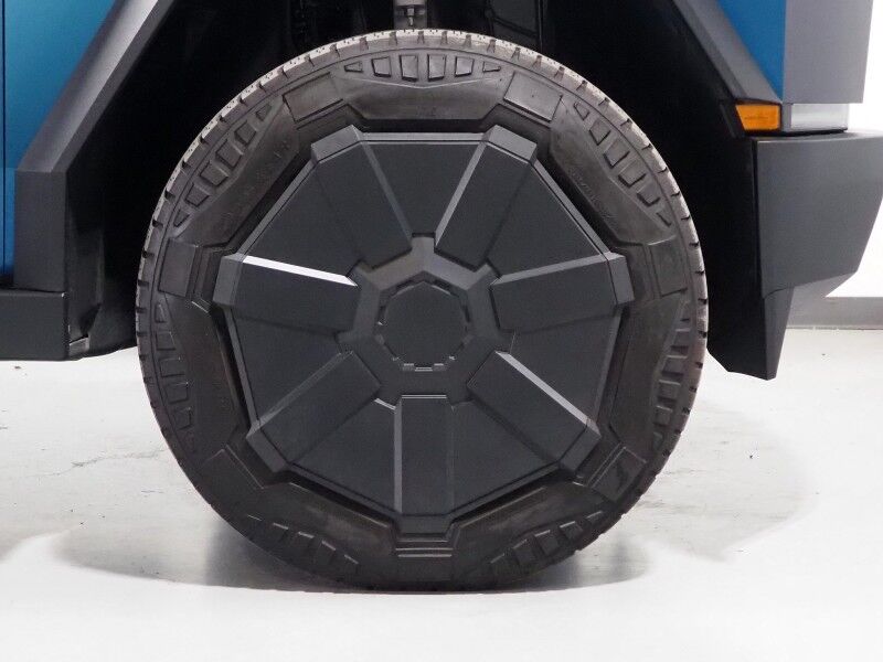 2024 Tesla Cybertruck Foundation Series AWD *FULL SELF-DRIVING ENABLED, AUTOPILOT, NAVIGATION, SAFETY ALERTS, ADAPTIVE CRUISE, SURROUND VIEW CAMERAS, PANORAMA GLASS ROOF, CLIMATE SEATS, HEATED STEERING, 20 INCH WHEELS, WIRELESS CHARGING Round Rock TX
