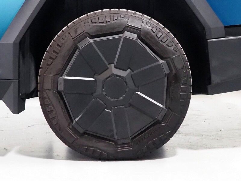 2024 Tesla Cybertruck Foundation Series AWD *FULL SELF-DRIVING ENABLED, AUTOPILOT, NAVIGATION, SAFETY ALERTS, ADAPTIVE CRUISE, SURROUND VIEW CAMERAS, PANORAMA GLASS ROOF, CLIMATE SEATS, HEATED STEERING, 20 INCH WHEELS, WIRELESS CHARGING Round Rock TX