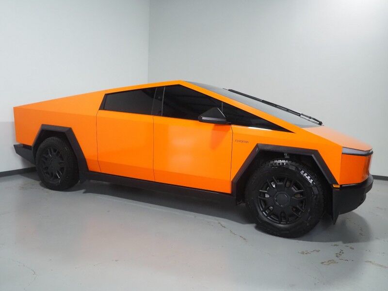 2024 Tesla Cybertruck Rear-Wheel Drive's photo