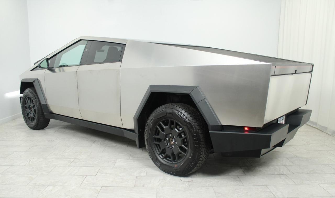 2024 Tesla Cybertruck beast  St. Charles  IL